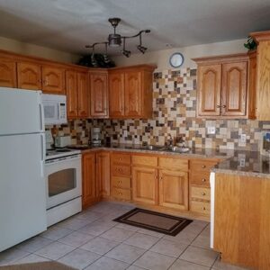 XL Condo A16 - Kitchen | Alpenglow Vacation Rentals Ouray