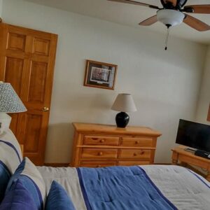 Condo C03 - First Floor Bedroom 2 | Alpenglow Vacation Rentals Ouray