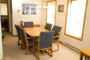 Condo A15 - Dining | Alpenglow Vacation Rentals Ouray