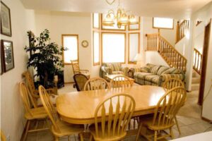 Condo C03 - Dining And Living Room | Alpenglow Vacation Rentals Ouray
