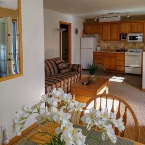 Condo A18 - Dining Room | Alpenglow Vacation Rentals Ouray