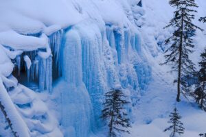 Easily accessible to amateurs and professionals, the Ouray Ice Park caters to everyone who enjoys ice climbing.